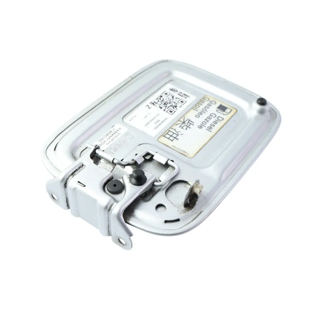 2K Tapa Combustible Plateado A7W para Volkswagen Caddy con número de pieza 2K0809905B Volkswagen Caddy 2K Tapa Combustible Plateado A7W - SKU 2K0809905B-RES - Número de pieza 2K0809905B
