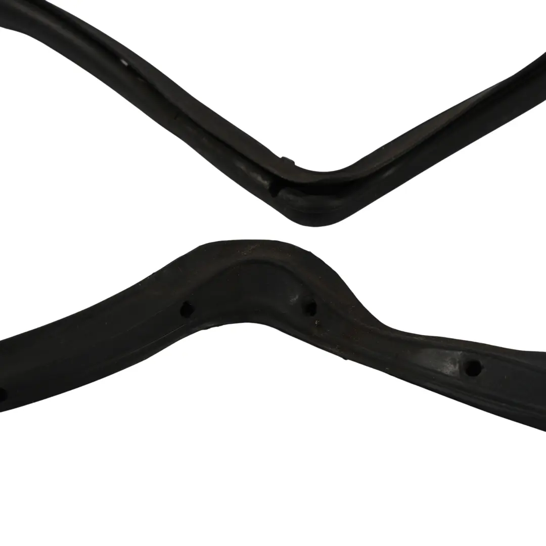 2k Sliding Door Seal Rubber Gasket Lower Left N/S to VW Volkswagen Caddy with Part number 2K0843793E VW Volkswagen Caddy 2k Sliding Door Seal Rubber Gasket Lower Left N/S - SKU 2K0843793E - Part number 2K0843793E
