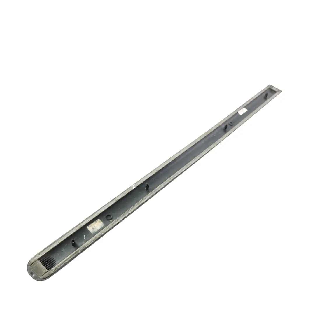 2K Moldura Panel Trasero Negro Izquierdo para Volkswagen Caddy con número de pieza 2K0853535C Volkswagen Caddy 2K Moldura Panel Trasero Negro Izquierdo - SKU 2K0853535C - Número de pieza 2K0853535C