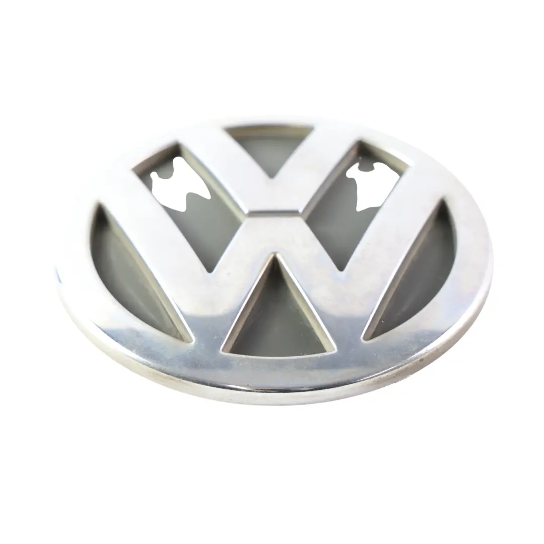 Volkswagen Caddy Mk3 2K Znaczek Emblemat Logo Tylna Klapa - SKU 2K0853630B - Numer Części 2K0853630B