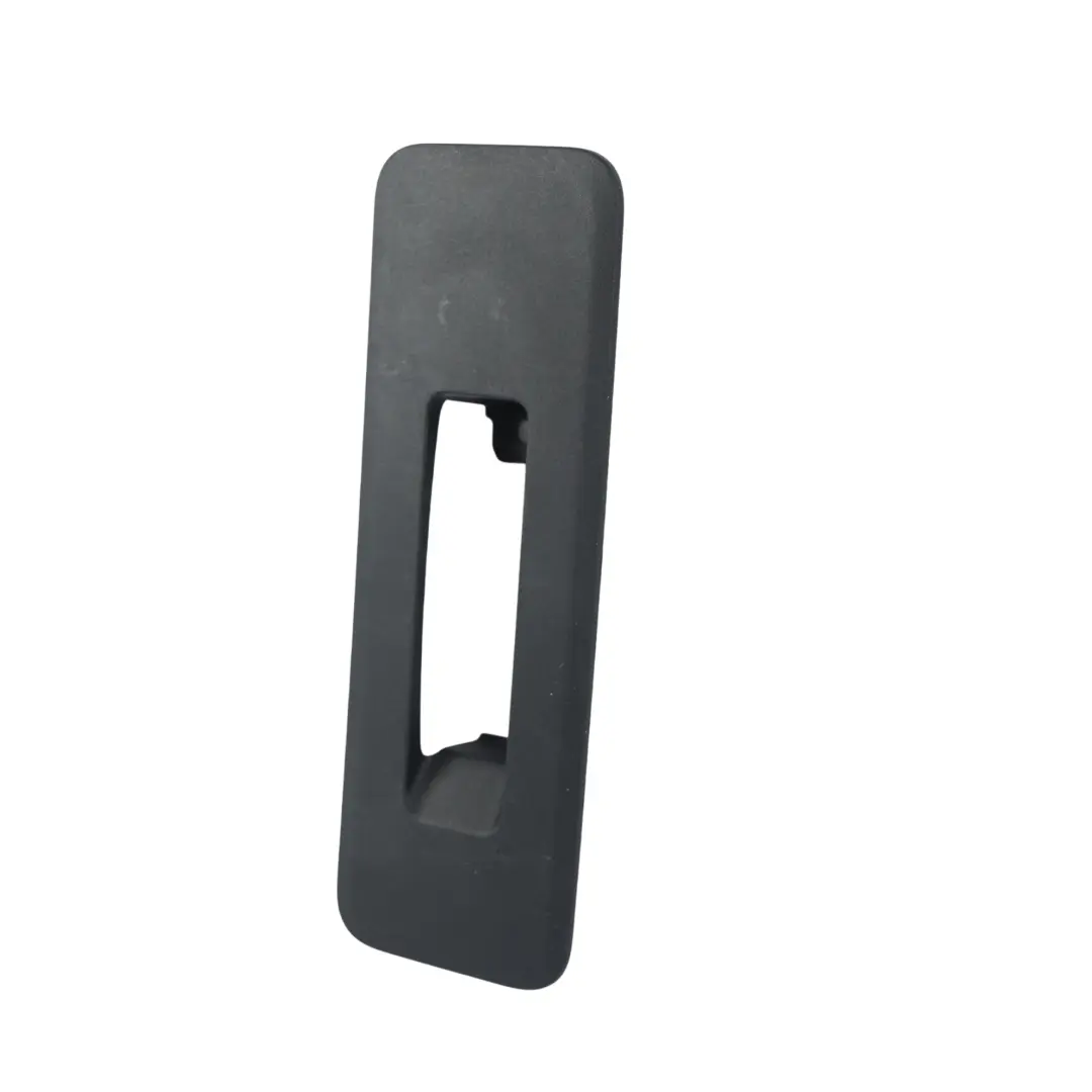 Volkswagen Caddy 2K Cubierta Marco Asiento Panel Trasero Negro - SKU 2K0883087B - Número de pieza 2K0883087B