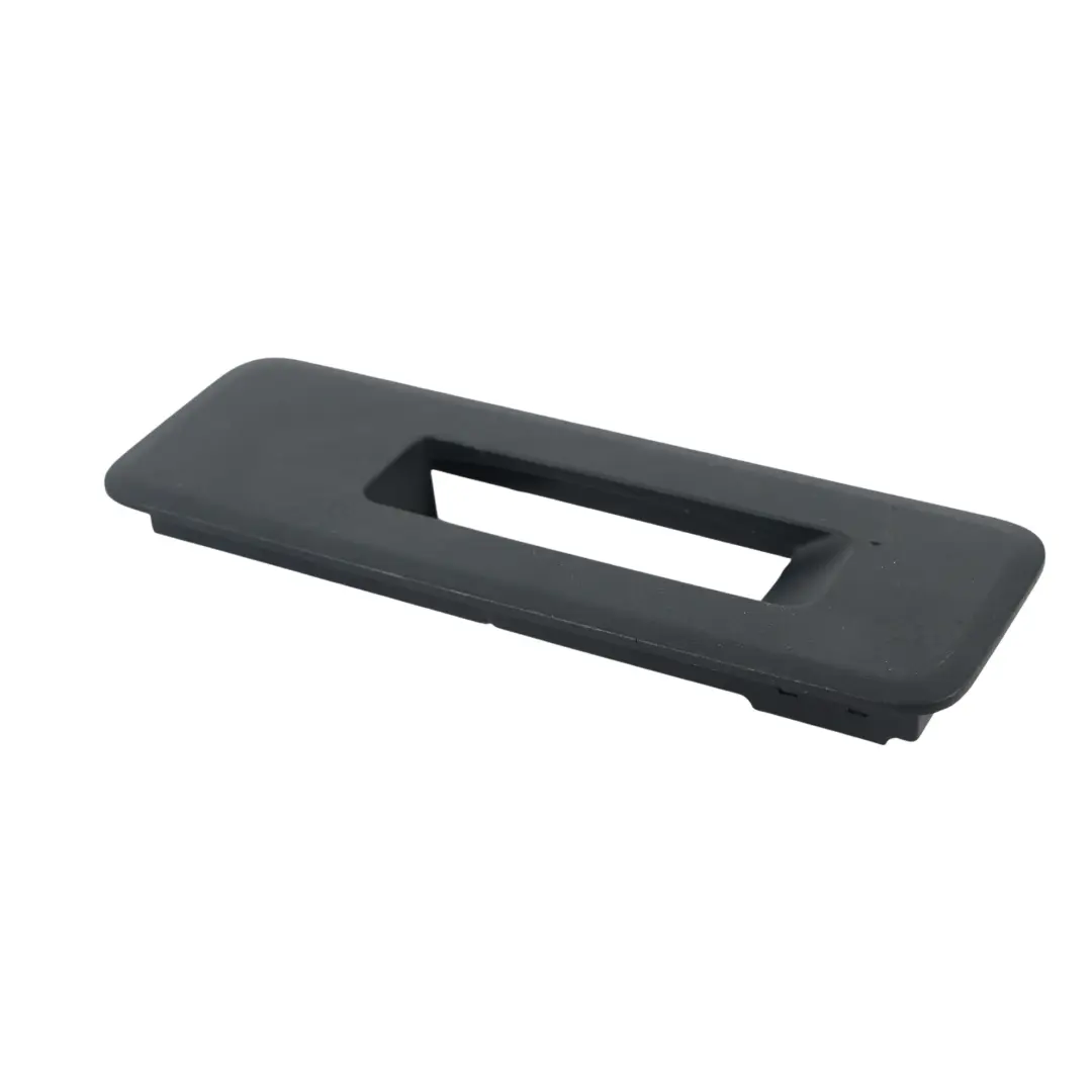 2K Cubierta Marco Asiento Panel Trasero Negro para Volkswagen Caddy con número de pieza 2K0883087B Volkswagen Caddy 2K Cubierta Marco Asiento Panel Trasero Negro - SKU 2K0883087B - Número de pieza 2K0883087B
