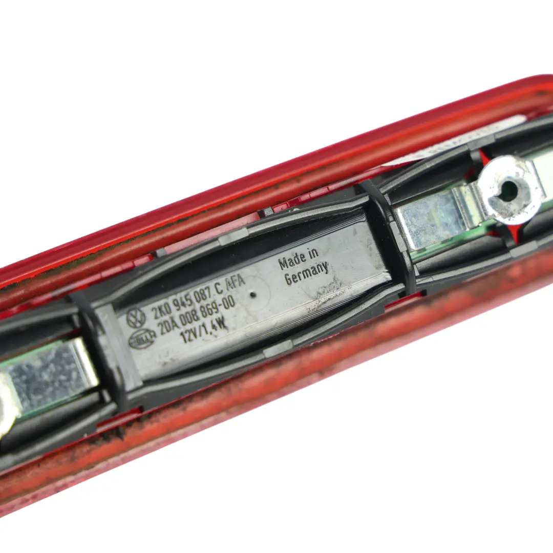 Luz Freno Central Nivel Alto Trasera para Volkswagen Caddy con número de pieza 2K0945087C Volkswagen Caddy Luz Freno Central Nivel Alto Trasera - SKU 2K0945087C - Número de pieza 2K0945087C