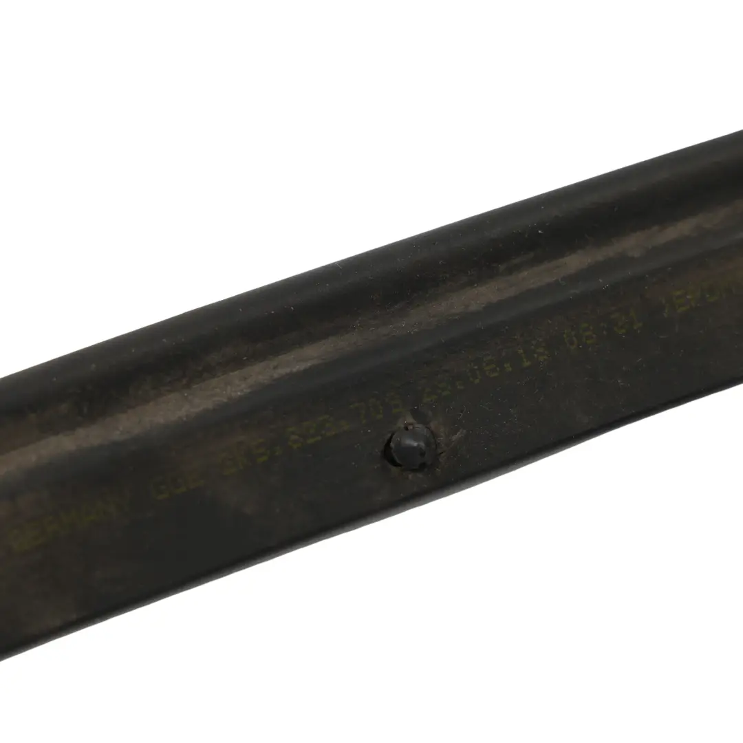 2K Junta Goma Capó Izquierda Derecha para Volkswagen Caddy con número de pieza 2K5823709 Volkswagen Caddy 2K Junta Goma Capó Izquierda Derecha - SKU 2K5823709 - Número de pieza 2K5823709