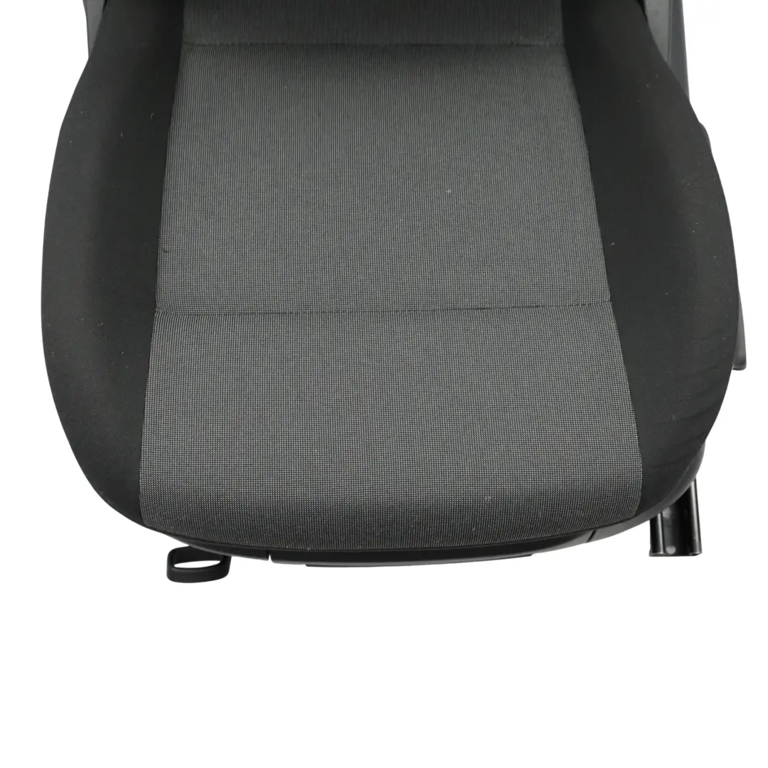 2K Sedile Anteriore Sinistro Tessuto Titanio Nero per Volkswagen Caddy con numero di parte 2K5881805KB Volkswagen Caddy 2K Sedile Anteriore Sinistro Tessuto Titanio Nero - SKU 2K5881805KB-1 - Numero di parte 2K5881805KB