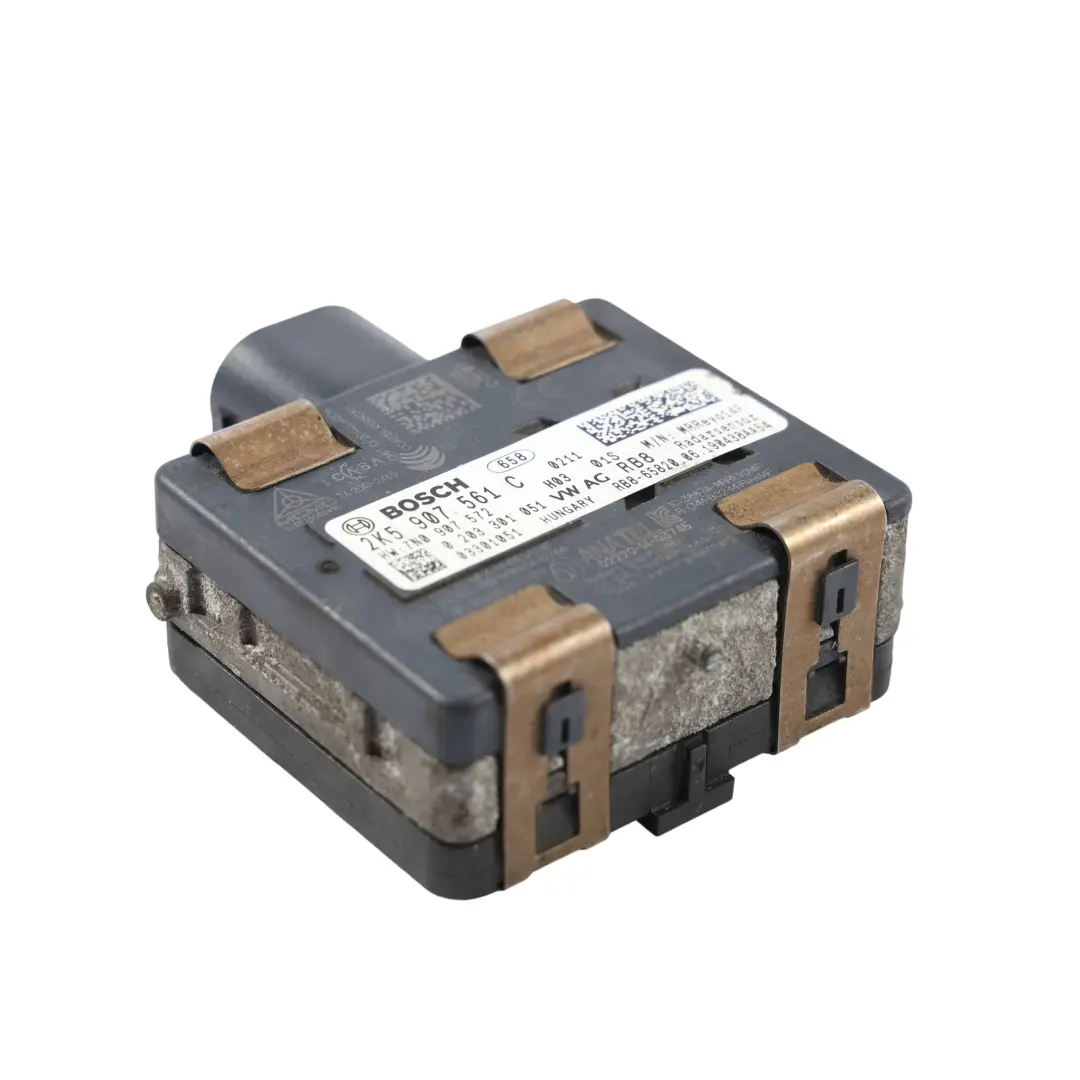 2K Sensore Radar Anteriore 2.0 TDI per Volkswagen Caddy Maxi con numero di parte 2K5907561C Volkswagen Caddy Maxi 2K Sensore Radar Anteriore 2.0 TDI - SKU 2K5907561C - Numero di parte 2K5907561C