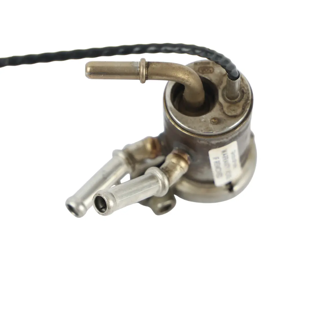 Iniettore Ugello AdBlue 2.0 Diesel per Volkswagen Crafter Sy con numero di parte 2N0131113L Volkswagen Crafter Sy Iniettore Ugello AdBlue 2.0 Diesel - SKU 2N0131113L - Numero di parte 2N0131113L