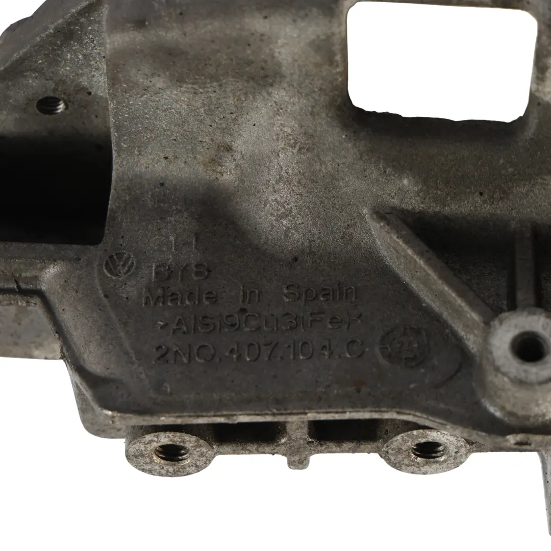 Soporte Montaje Palier Derecho para Volkswagen Crafter SY con número de pieza 2N0407104C Volkswagen Crafter SY Soporte Montaje Palier Derecho - SKU 2N0407104C - Número de pieza 2N0407104C