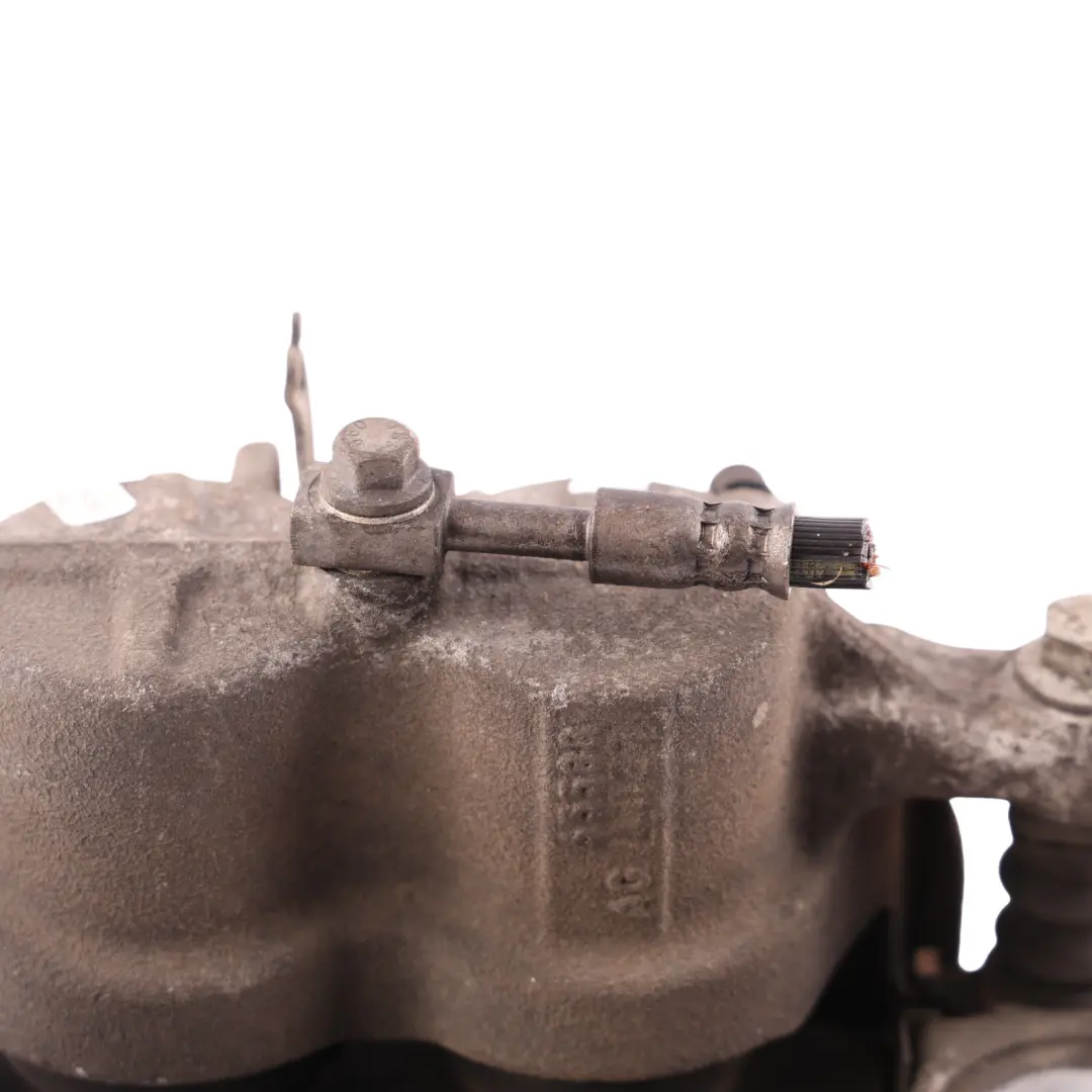 Volkswagen Crafter Sy Brake Caliper Housing Front Right O/S - SKU 2N0615124-1 - Part number 2N0615124