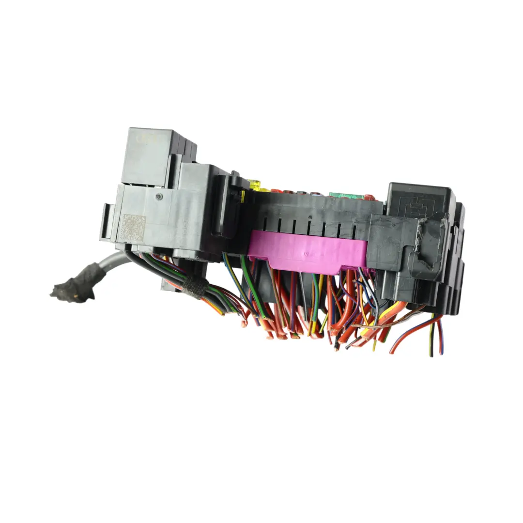 Caja Fusibles Relé Unidad para Volkswagen Audi A1 GB Transporter T6 con número de pieza 2Q0937615A Volkswagen Audi A1 GB Transporter T6 Caja Fusibles Relé Unidad - SKU 2Q0937615A-1 - Número de pieza 2Q0937615A