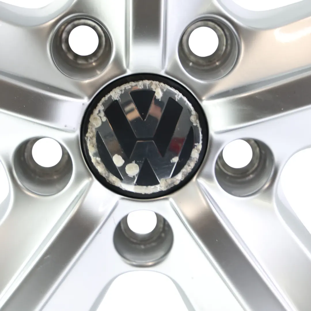 Felga Srebrna 17" 7.5J ET:47 5x112 do Volkswagen Passat B7 o numerze 3AA601025E Volkswagen Passat B7 Felga Srebrna 17" 7.5J ET:47 5x112 - SKU 3AA601025E-1 - Numer Części 3AA601025E