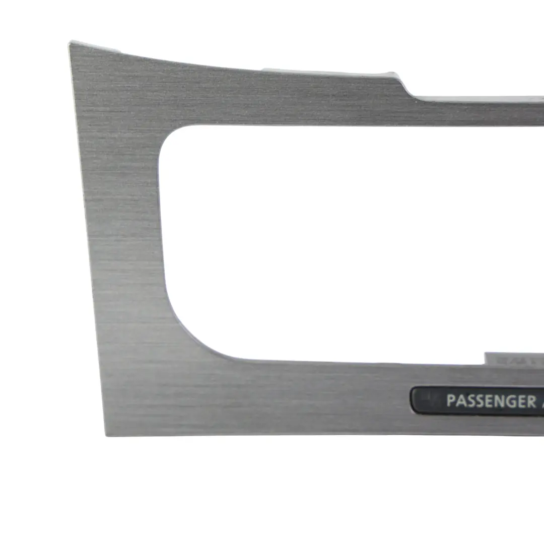 Cornice Pannello Controllo Riscaldamento per Volkswagen Passat B7 con numero di parte 3AA863100B Volkswagen Passat B7 Cornice Pannello Controllo Riscaldamento - SKU 3AA863100B - Numero di parte 3AA863100B