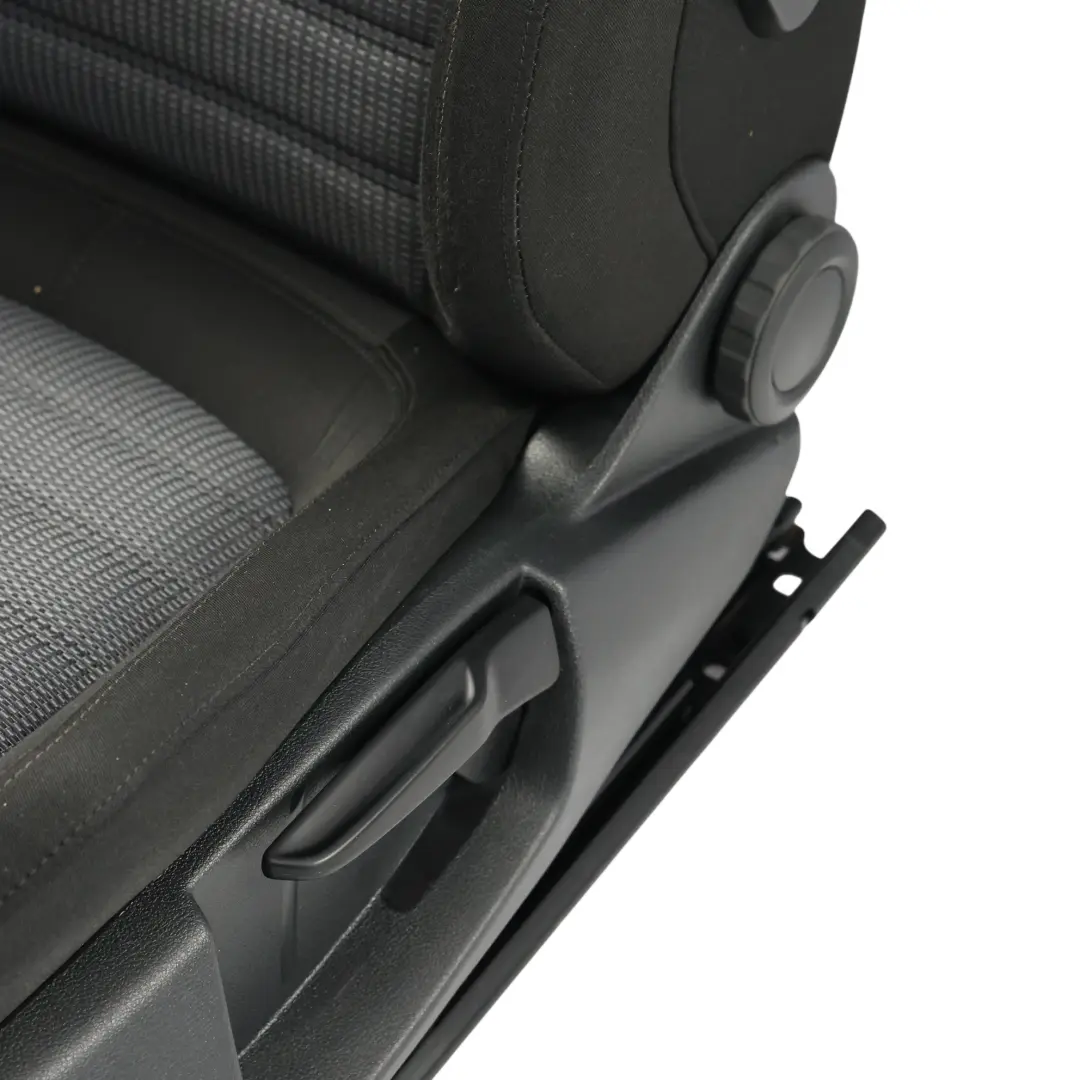 Volkswagen Passat B7 Siège Avant Chauffant Intérieur En Tissu Noir Gauche - SKU 3AA881805ET-1 - Numéro de pièce 3AA881805ET
