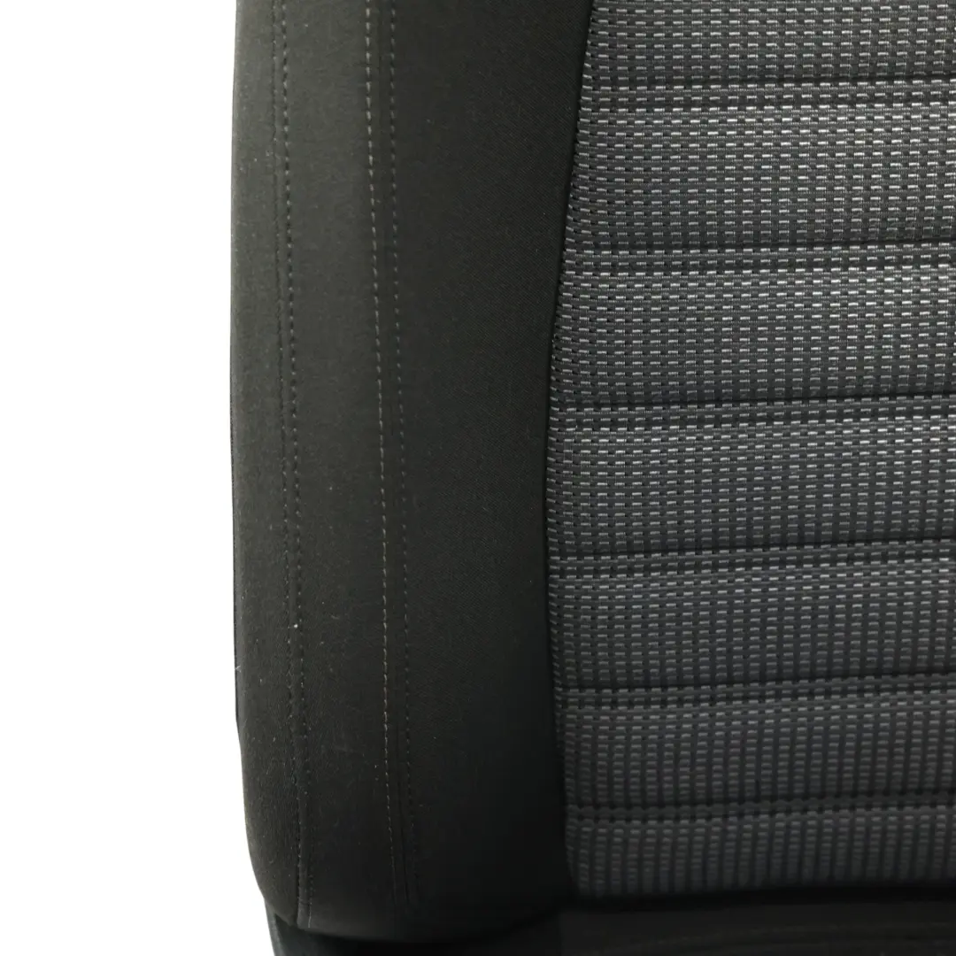 Siège Avant Chauffant Intérieur En Tissu Noir Gauche pour Volkswagen Passat B7 à propos du numéro de pièce 3AA881805ET Volkswagen Passat B7 Siège Avant Chauffant Intérieur En Tissu Noir Gauche - SKU 3AA881805ET-1 - Numéro de pièce 3AA881805ET