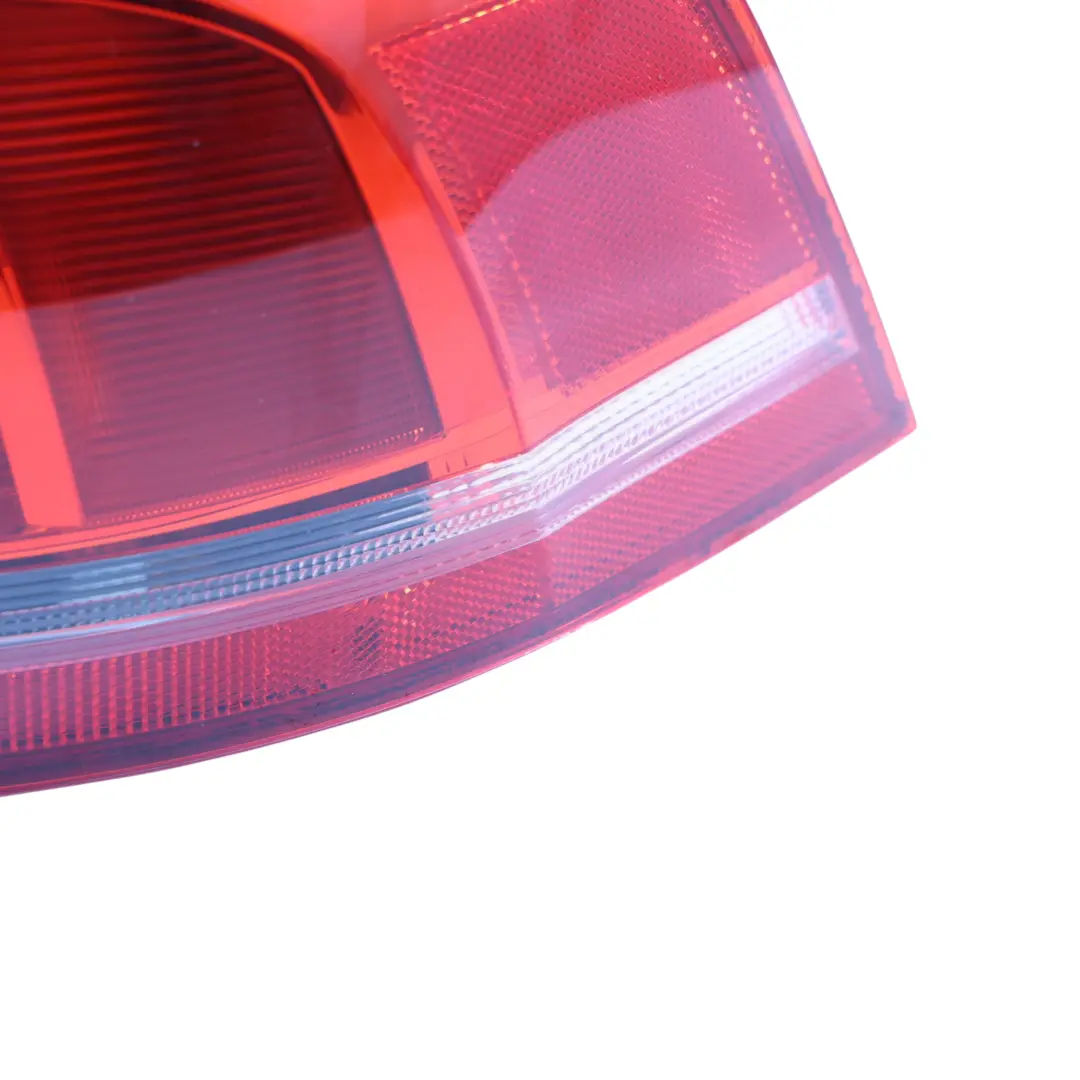 Volkswagen Passat B7 Kombi Lampa Tylna Prawa - SKU 3AF945096C - Numer Części 3AF945096C