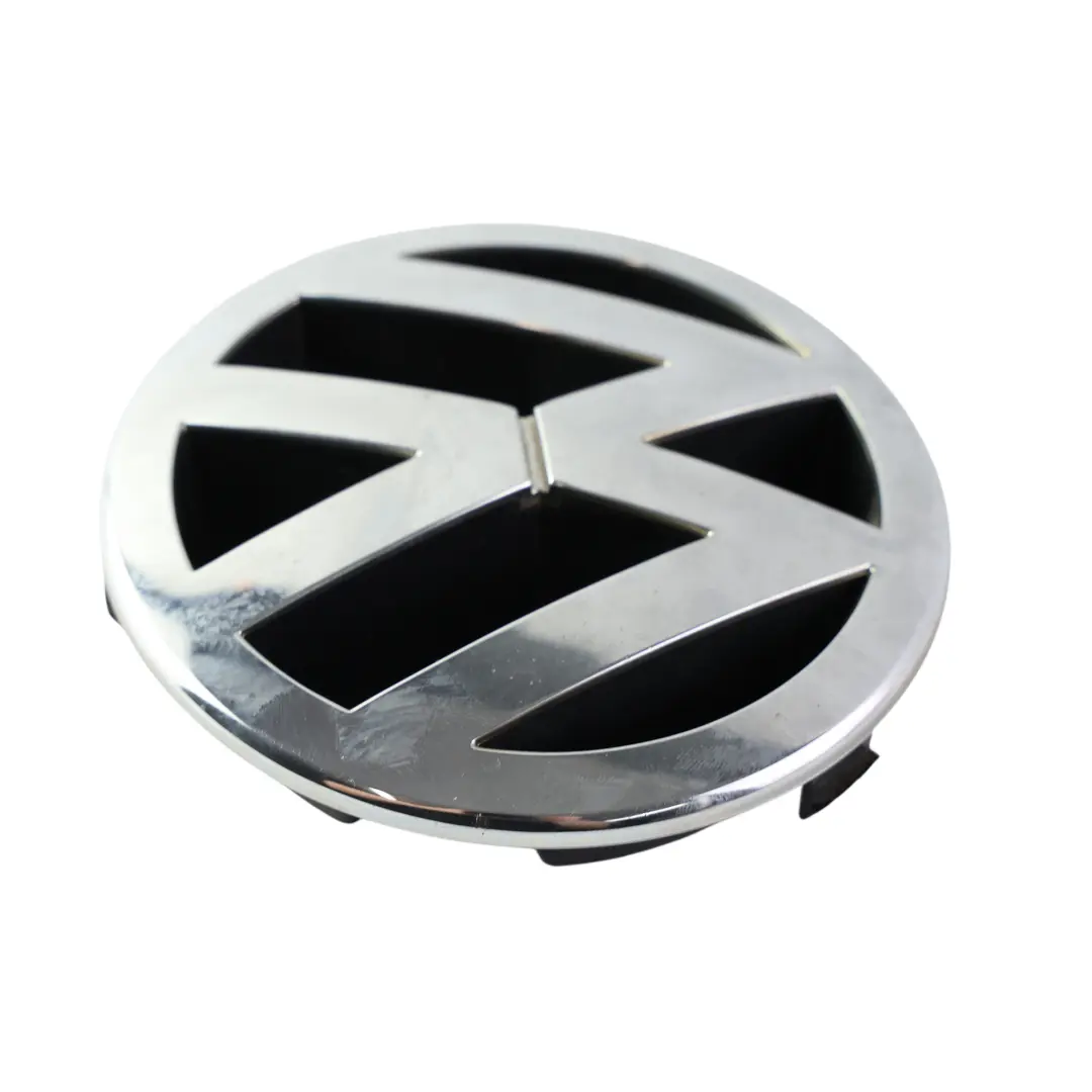 MK3 Passat B5 Emblema Parrilla Delantera Cromado para Volkswagen Caddy con número de pieza 3B0853601C Volkswagen Caddy MK3 Passat B5 Emblema Parrilla Delantera Cromado - SKU 3B0853601C - Número de pieza 3B0853601C