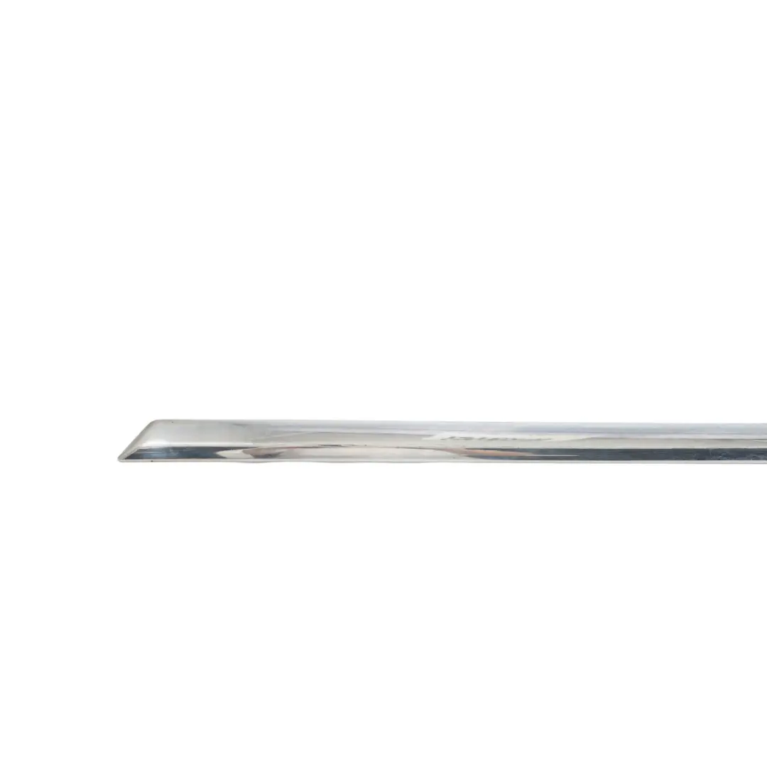 Moldura Cromada Puerta Trasera Izquierda para Volkswagen Passat B6 con número de pieza 3C0853753C Volkswagen Passat B6 Moldura Cromada Puerta Trasera Izquierda - SKU 3C0853753C - Número de pieza 3C0853753C