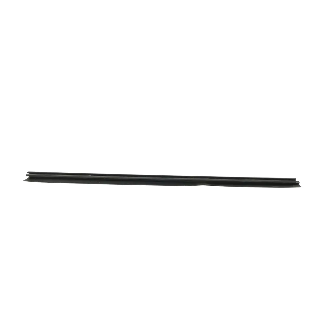 Volkswagen Passat B6 Joint Étanchéité Vitre Porte Avant Droit - SKU 3C4837472B - Numéro de pièce 3C4837472B