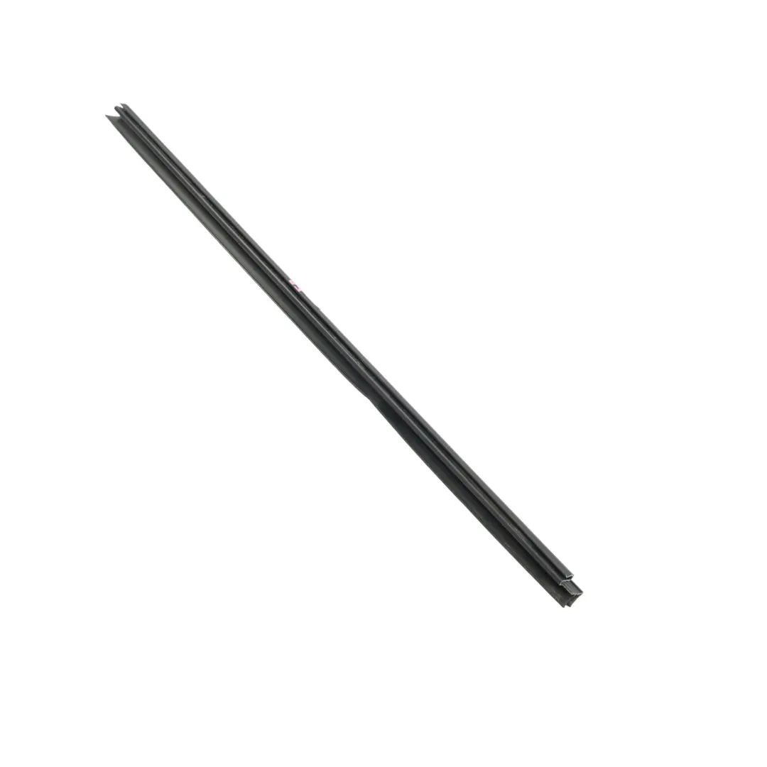 Burletes Puerta Delantera Derecha para Volkswagen Passat B6 con número de pieza 3C4837472B Volkswagen Passat B6 Burletes Puerta Delantera Derecha - SKU 3C4837472B - Número de pieza 3C4837472B