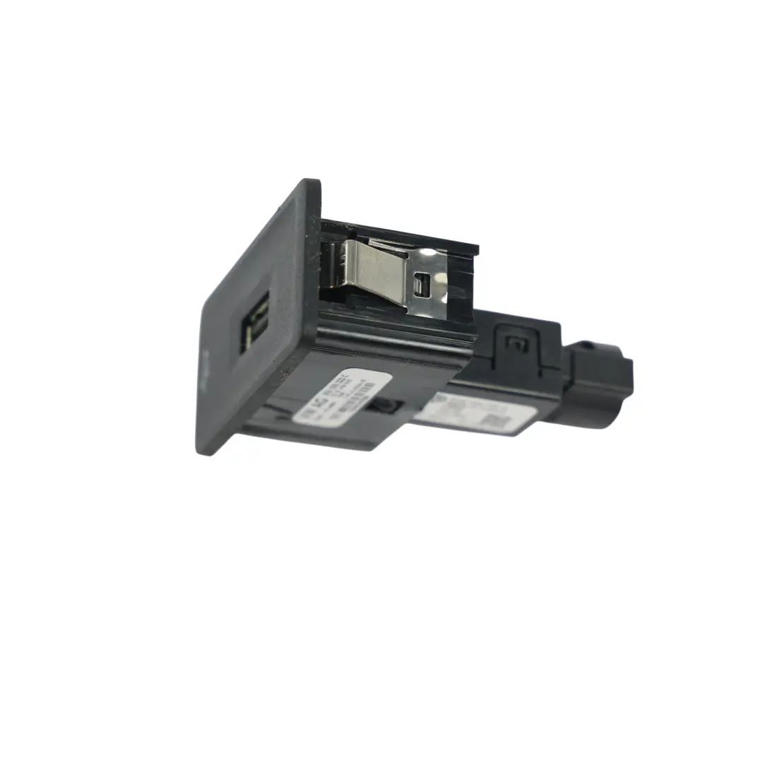 Volkswagen Caddy Maxi 2K Passat 3G Conector Interface Media USB Aux - SKU 3G0035222C - Número de pieza 3G0035222C