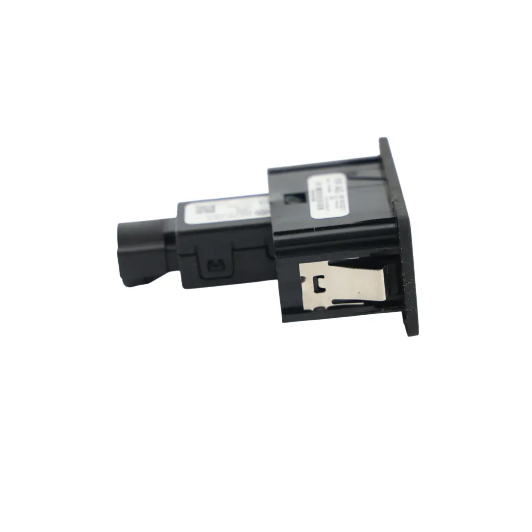 Volkswagen Caddy Maxi 2K Passat 3G Prise Interface Média USB Aux - SKU 3G0035222C - Numéro de pièce 3G0035222C