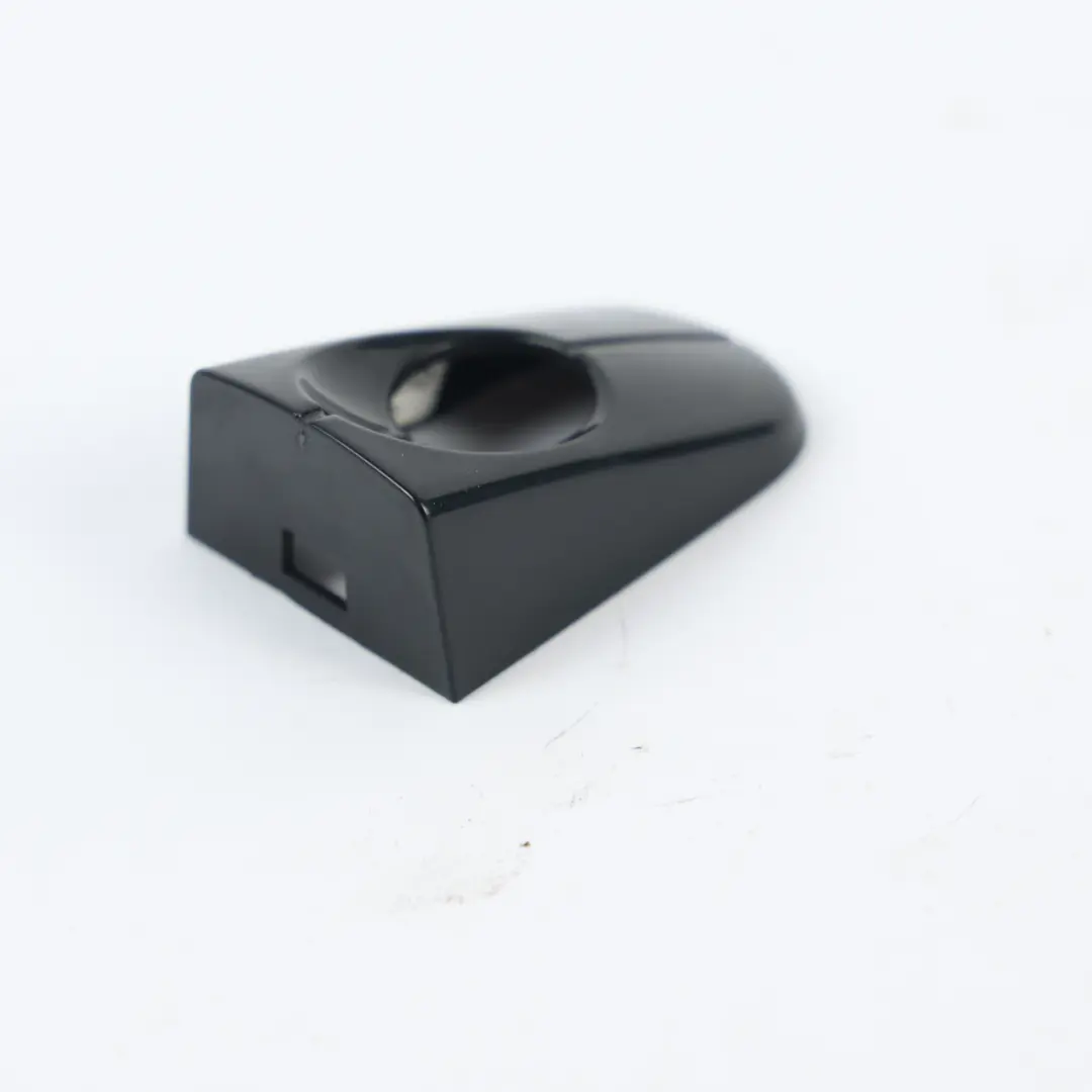 MK3 Tapa Manija Puerta Delantera Derecha Negro Shadow para Ford Focus con número de pieza 3M51-R218A14-ACW Ford Focus MK3 Tapa Manija Puerta Delantera Derecha Negro Shadow - SKU 3M51-R218A14-ACW-SHA - Número de pieza 3M51-R218A14-ACW