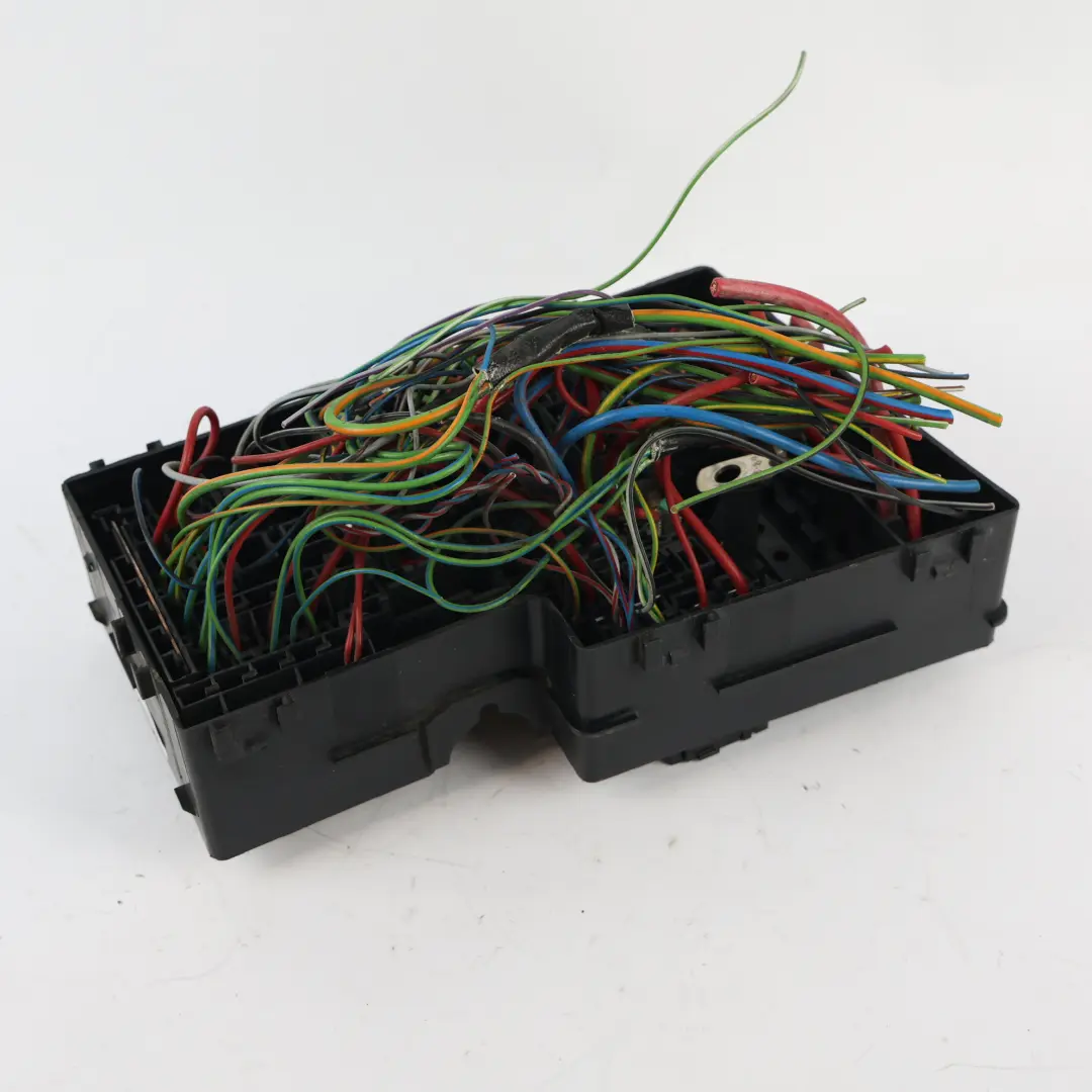 Ford Focus ST2 MK2 Caja Fusibles Motor Portafusibles 3M5H-14A067-BC - SKU 3M5T-14A067-BC - Número de pieza 3M5T-14A067-BC