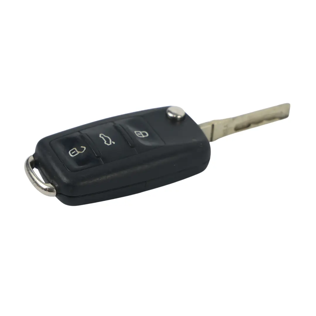 Skoda Fabia 5j Flip Key Remote Control 3 Button Foldable Transponder - SKU 3T0837202L - Part number 3T0837202L