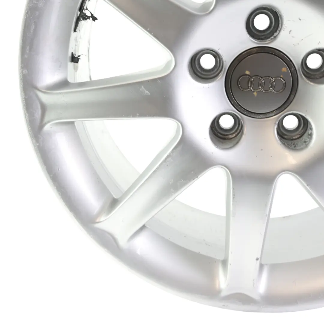 Felga Aluminiowa Srebrna 19" 7,5J ET:45 9 Ramion do Audi A6 C6 o numerze 4F0601025J Audi A6 C6 Felga Aluminiowa Srebrna 19" 7,5J ET:45 9 Ramion - SKU 4F0601025J-2 - Numer Części 4F0601025J
