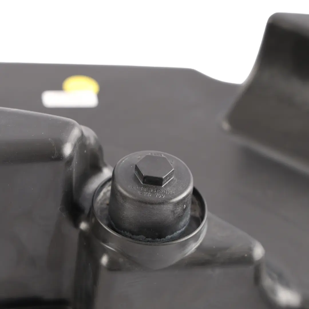 Adblue Tank Reservoir Bottle to Audi A8 D4 with Part number 4H0131873A Audi A8 D4 Adblue Tank Reservoir Bottle - SKU 4H0131873A - Part number 4H0131873A