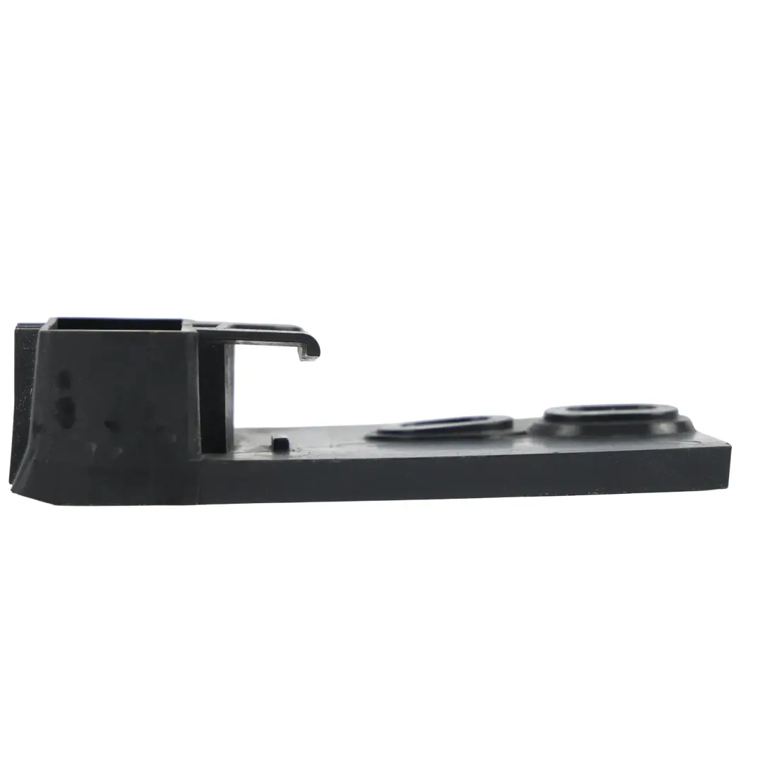 Clip Fixation Garniture Pare-Chocs Avant Gauche pour Audi A8 D4 à propos du numéro de pièce 4H0807135D Audi A8 D4 Clip Fixation Garniture Pare-Chocs Avant Gauche - SKU 4H0807135D - Numéro de pièce 4H0807135D