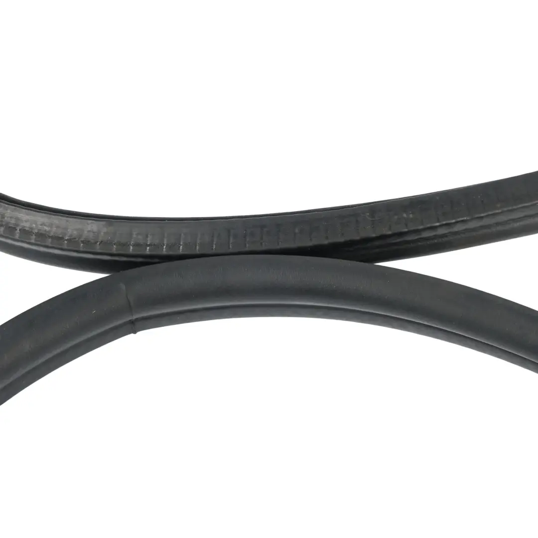 Audi A8 D4 Uszczelka Gumy Pod Maską - SKU 4H0823731E - Numer Części 4H0823731E