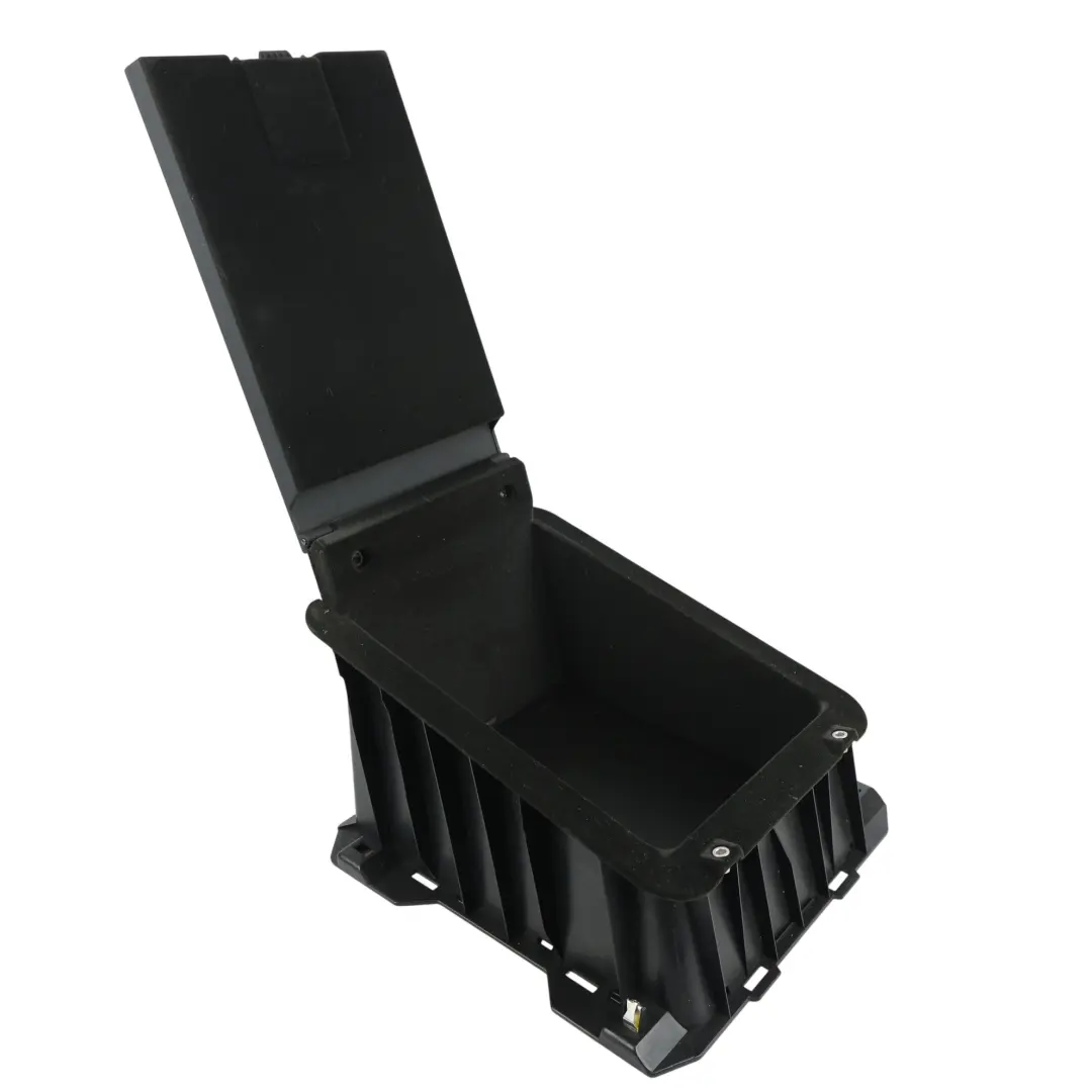 Compartiment Rangement Arrière Passage Ski Noir pour Audi A8 D4 à propos du numéro de pièce 4H0885205F Audi A8 D4 Compartiment Rangement Arrière Passage Ski Noir - SKU 4H0885205F - Numéro de pièce 4H0885205F