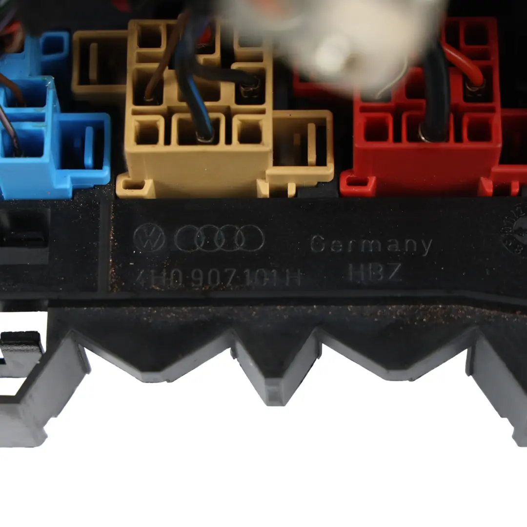 Audi A8 D4 Supporto Montaggio Scatola Fusibili Relè - SKU 4H0907101H - Numero di parte 4H0907101H