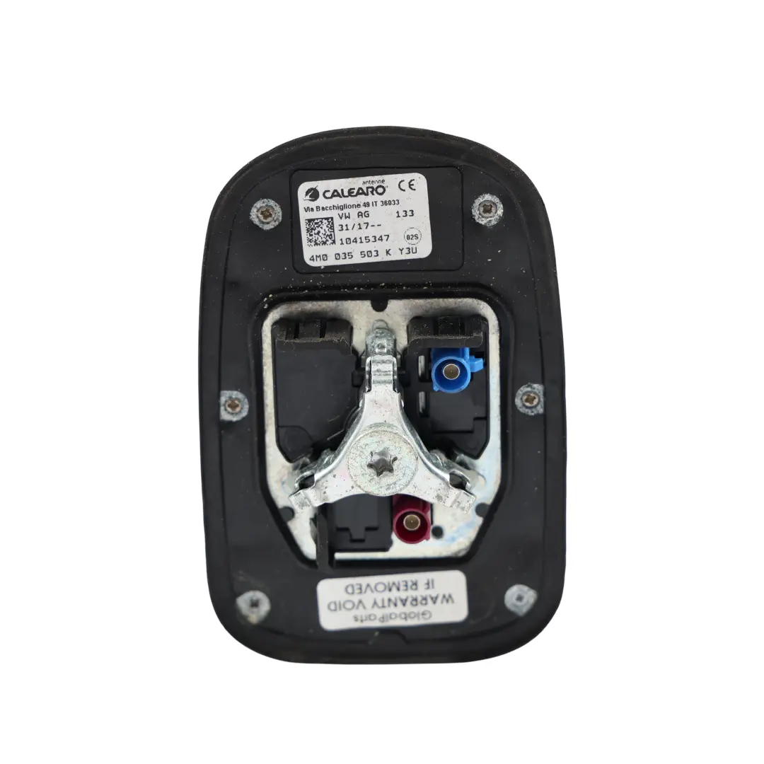 Antena Dachowa Rekin Płetwa Czerwona - Y3U do Audi Q2 GA o numerze 4M0035503K Audi Q2 GA Antena Dachowa Rekin Płetwa Czerwona - Y3U - SKU 4M0035503K-TAR - Numer Części 4M0035503K