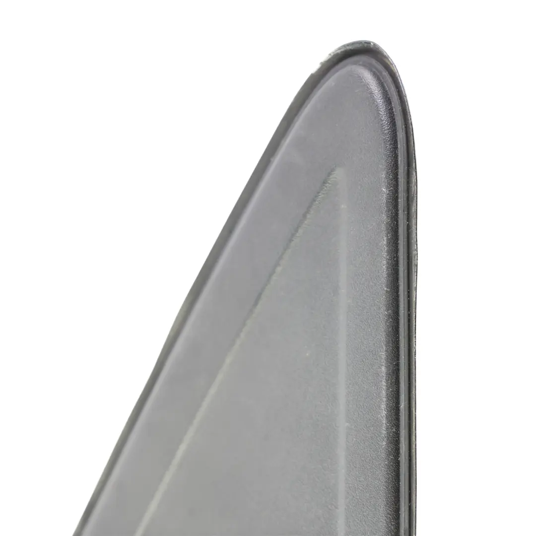 MK2 Moldura Triangular Espejo Puerta Delantero Derecho para Ford Focus con número de pieza 4M51-A16003-AE Ford Focus MK2 Moldura Triangular Espejo Puerta Delantero Derecho - SKU 4M51-A16003-AE - Número de pieza 4M51-A16003-AE
