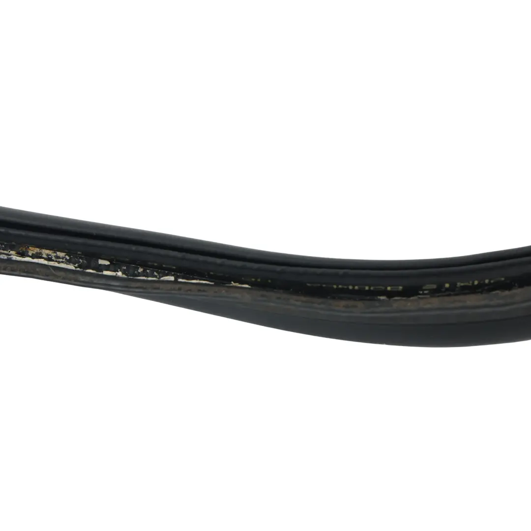 MK2 Joint Caoutchouc Couvercle Coffre Hayon pour Ford Focus à propos du numéro de pièce 4M51-A404A06 Ford Focus MK2 Joint Caoutchouc Couvercle Coffre Hayon - SKU 4M51-A404A06-BG - Numéro de pièce 4M51-A404A06
