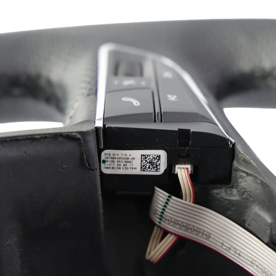Seat Leon MK3 5F FR Volant NEUF Cuir Noir Fond Plat - SKU 5F0419091E-1 - Numéro de pièce 5F0419091E