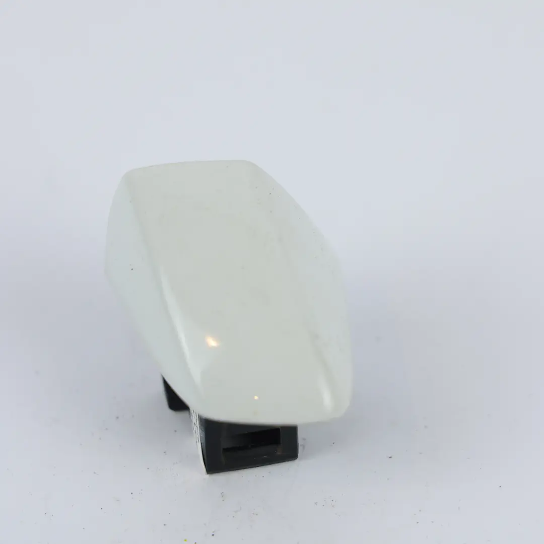 Volkswagen Golf MK7 Coprimaniglia Porta Post. Sin. Bianco Puro C9A - SKU 5G0839167D-PWH - Numero di parte 5G0839167D