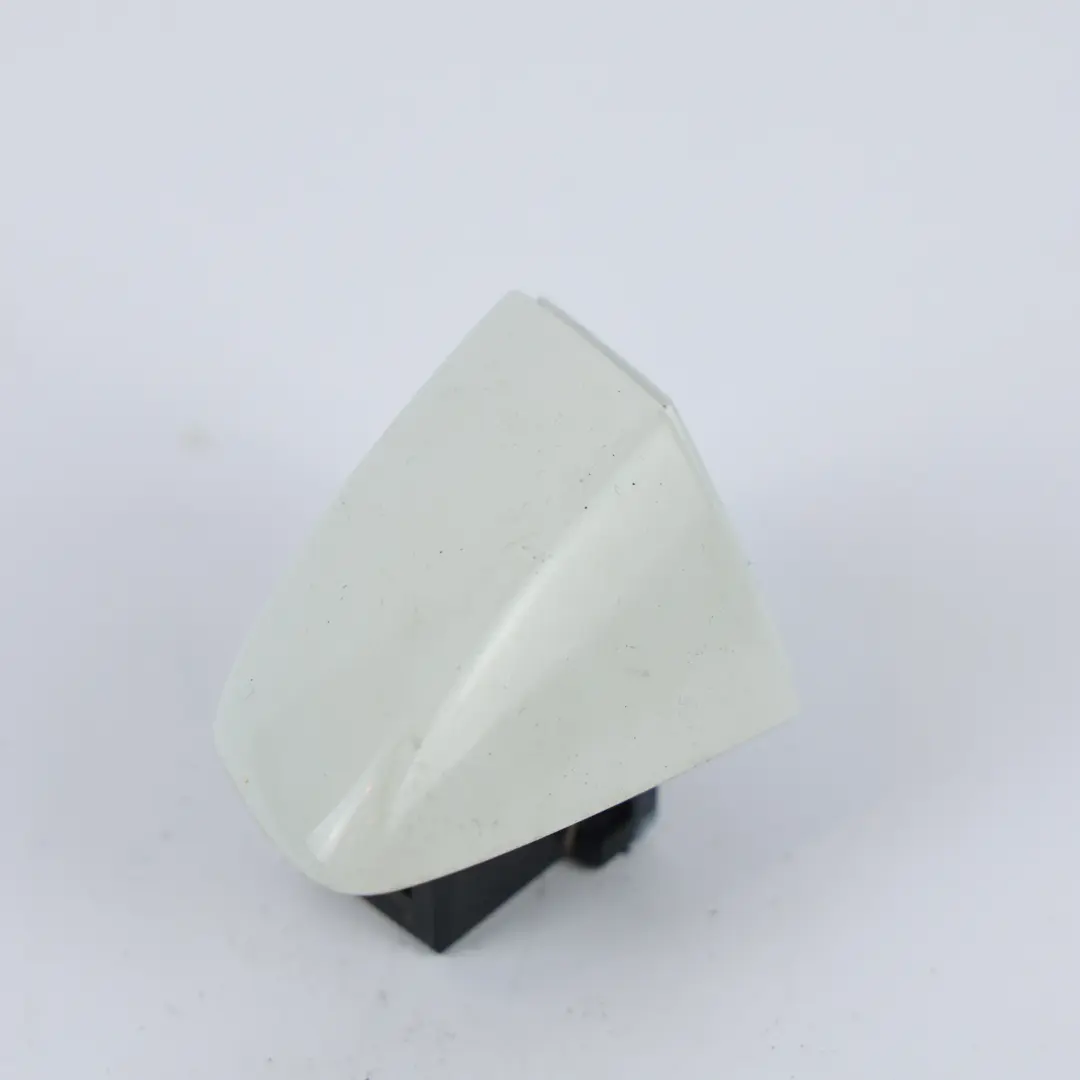 Door Handle Cap Left N/S Pure White - C9A to VW Volkswagen Golf Mk7 Rear with Part number 5G0839167D VW Volkswagen Golf Mk7 Rear Door Handle Cap Left N/S Pure White - C9A - SKU 5G0839167D-PWH - Part number 5G0839167D