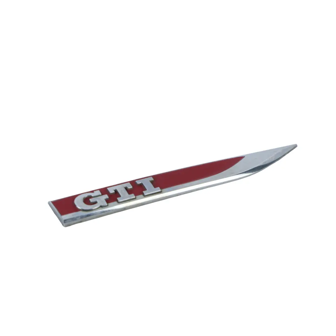 Panel Lateral Derecho para Volkswagen Golf Mk7 GTI Logo Insignia con número de pieza 5G0853688AT Volkswagen Golf Mk7 GTI Logo Insignia Panel Lateral Derecho - SKU 5G0853688AT - Número de pieza 5G0853688AT