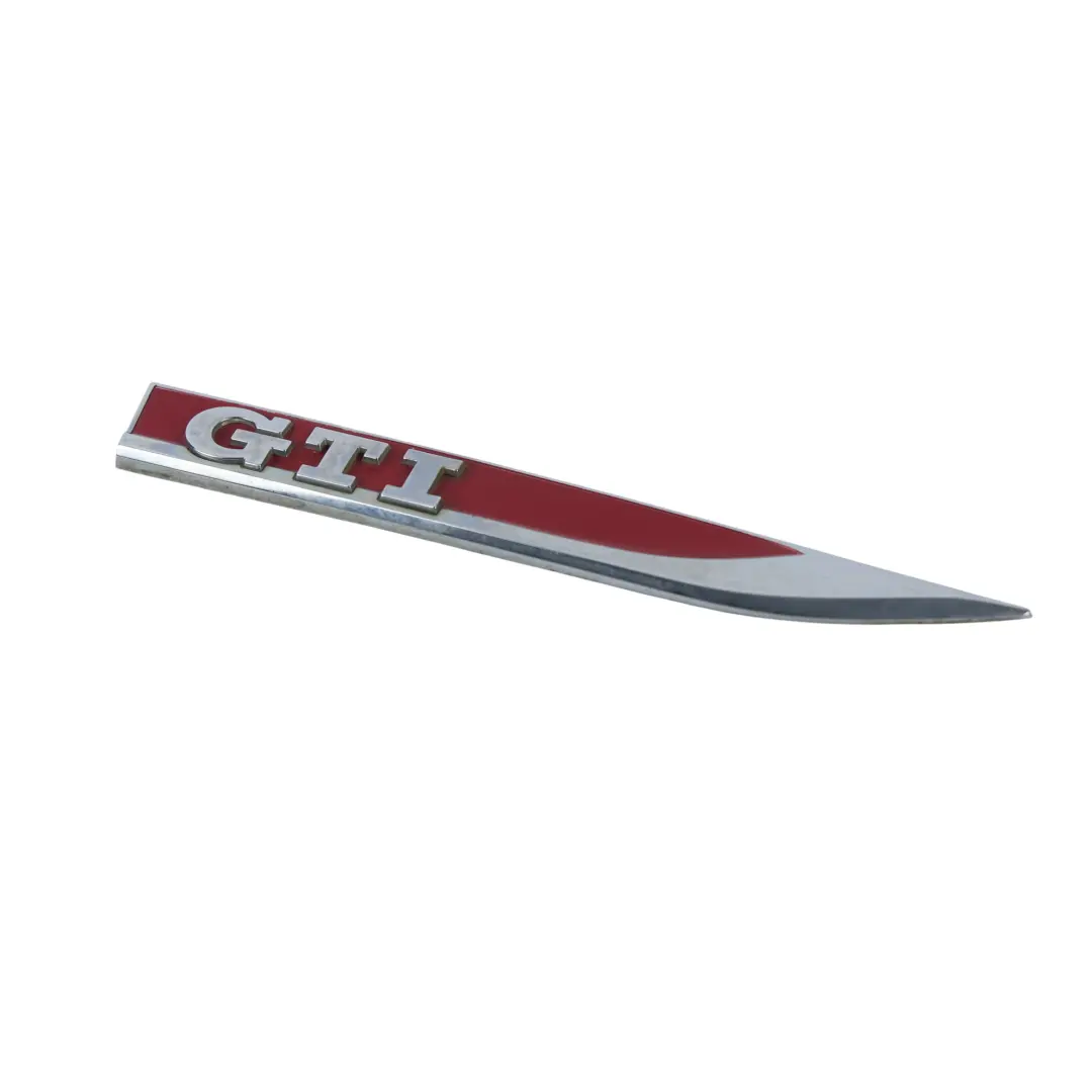 Panel Lateral Derecho para Volkswagen Golf Mk7 GTI Logo Insignia con número de pieza 5G0853688AT Volkswagen Golf Mk7 GTI Logo Insignia Panel Lateral Derecho - SKU 5G0853688AT - Número de pieza 5G0853688AT