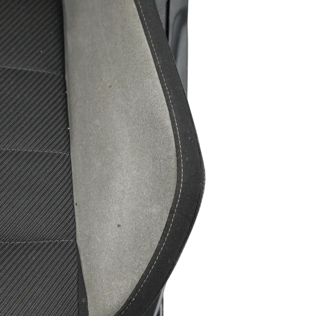 R-Line Vordersitz Links Alcantara Stoff Schwarz Grau für Volkswagen Golf Mk7 mit Teilenummer 5G4881805DK Volkswagen Golf Mk7 R-Line Vordersitz Links Alcantara Stoff Schwarz Grau - SKU 5G4881805DK - Teilenummer 5G4881805DK