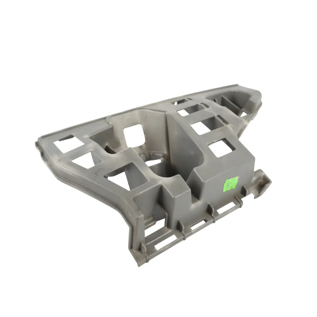 Skoda Fabia MK2 Support Guide Pare-Chocs Avant Droit - SKU 5J0807056A - Numéro de pièce 5J0807056A