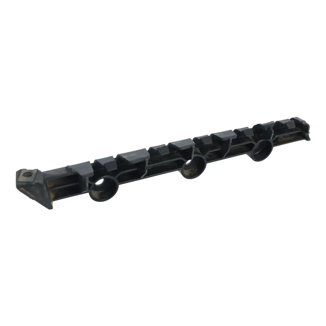 Skoda Fabia MK2 Support Guide Fixation Pare-Chocs Arrière Gauche - SKU 5J6807393 - Numéro de pièce 5J6807393
