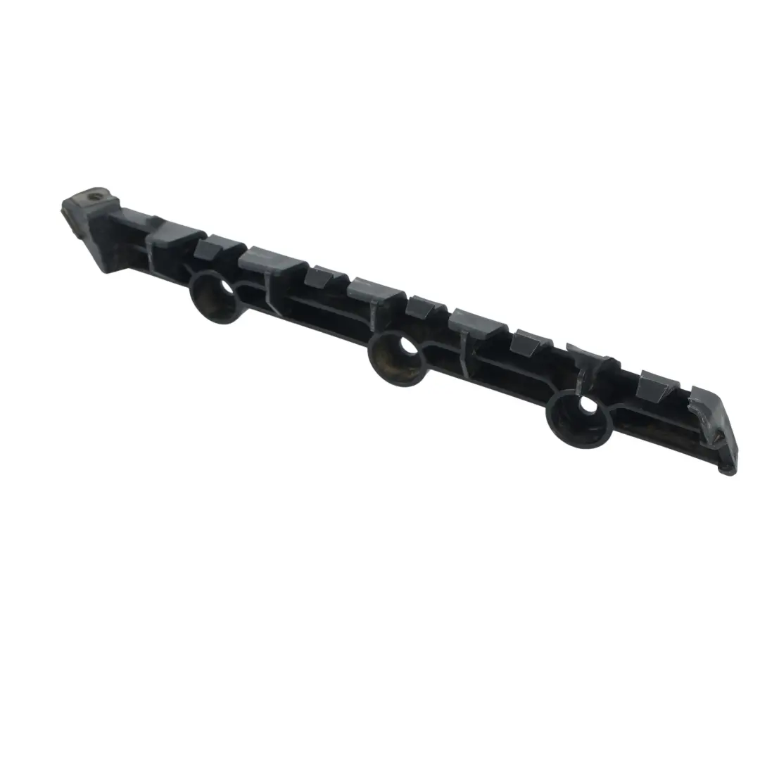 MK2 Support Guide Fixation Pare-Chocs Arrière Gauche pour Skoda Fabia à propos du numéro de pièce 5J6807393 Skoda Fabia MK2 Support Guide Fixation Pare-Chocs Arrière Gauche - SKU 5J6807393 - Numéro de pièce 5J6807393