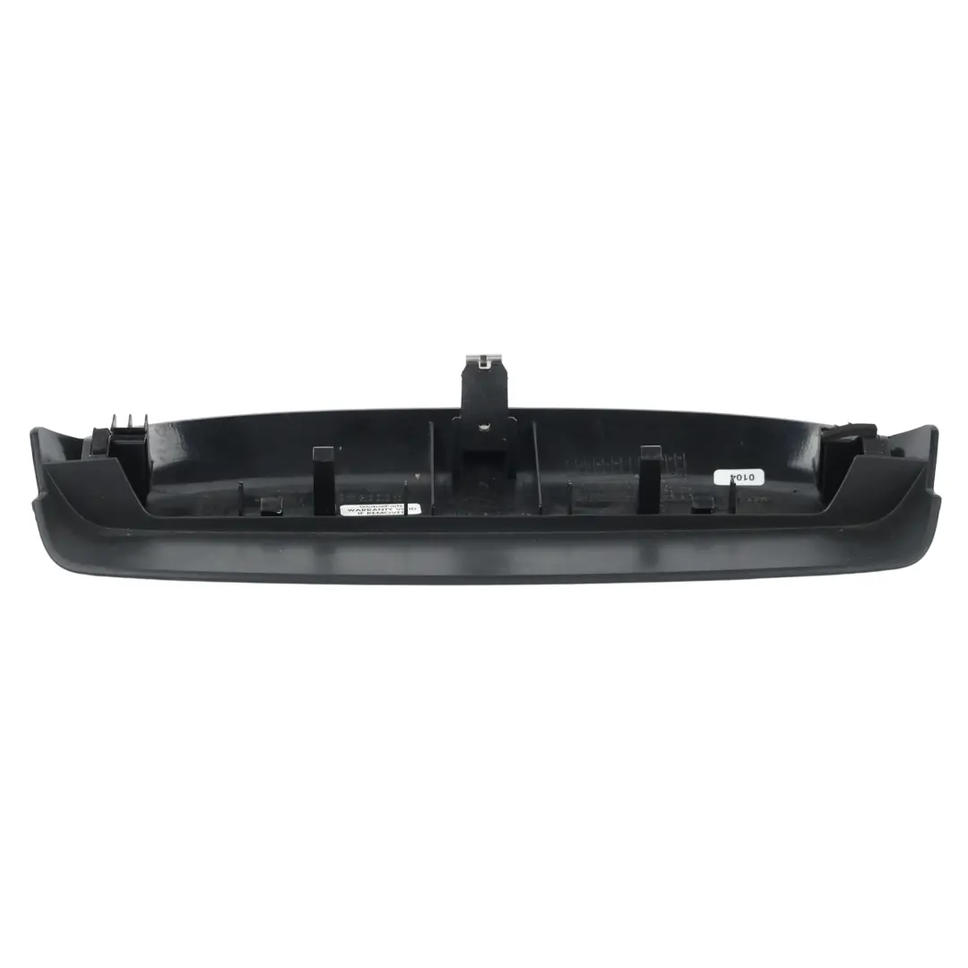 MK2 Panneau Cache Garniture Feu Stop Troisième Arrière pour Skoda Fabia à propos du numéro de pièce 5J6945147 Skoda Fabia MK2 Panneau Cache Garniture Feu Stop Troisième Arrière - SKU 5J6945147 - Numéro de pièce 5J6945147
