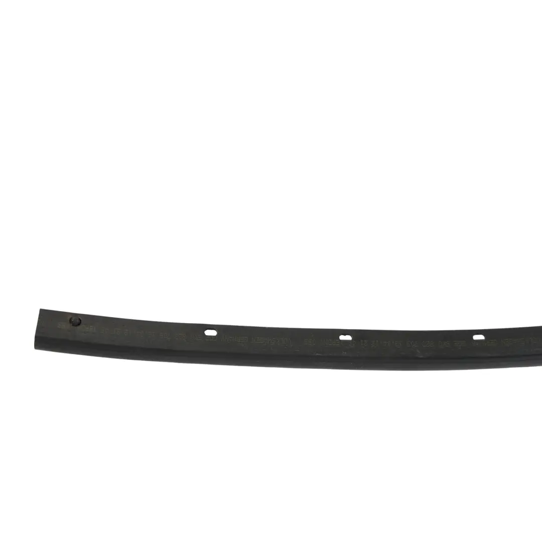 Volkswagen Golf MK6 Motorhaube Dichtung Gummi - SKU 5K0823709 - Teilenummer 5K0823709