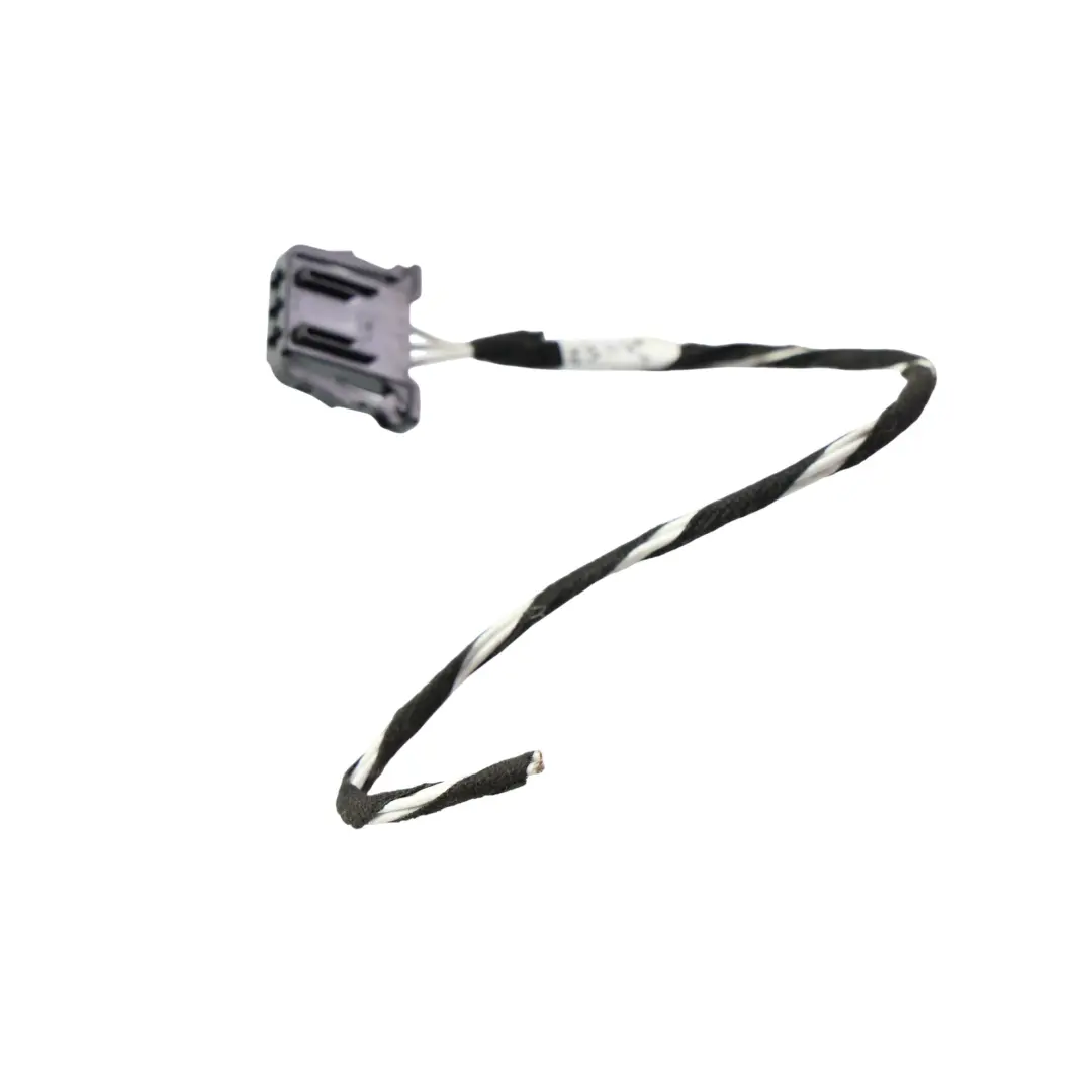 Volkswagen Golf MK6 Conector Cableado Luz Tapa Maletero Izquierdo - SKU 5K0945093L-2 - Número de pieza 5K0945093L
