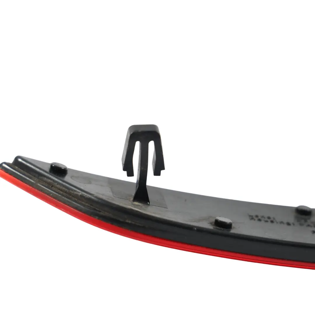 5K Riflettore Luce Paraurti Posteriore Sinistro per Volkswagen Golf GTD con numero di parte 5K0945105H Volkswagen Golf GTD 5K Riflettore Luce Paraurti Posteriore Sinistro - SKU 5K0945105H - Numero di parte 5K0945105H